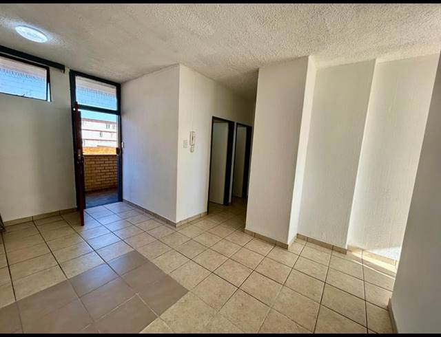 3 BEDROOM APARTMENT FOR SALE IN SUNNYSIDE